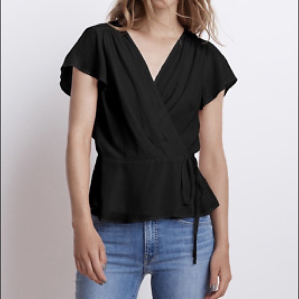 Velvet by Graham & Spencer Lunara Flutter Challis Wrap Top Black Small